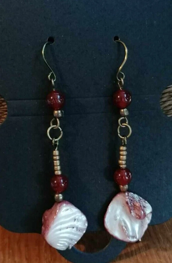 Подлинный ручной работы крюк подвеской стекла, красного камня и абалона бисером серьги   - Изображение 4 из 4