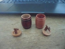 2 tonneaux  avec robinets  Playmobil