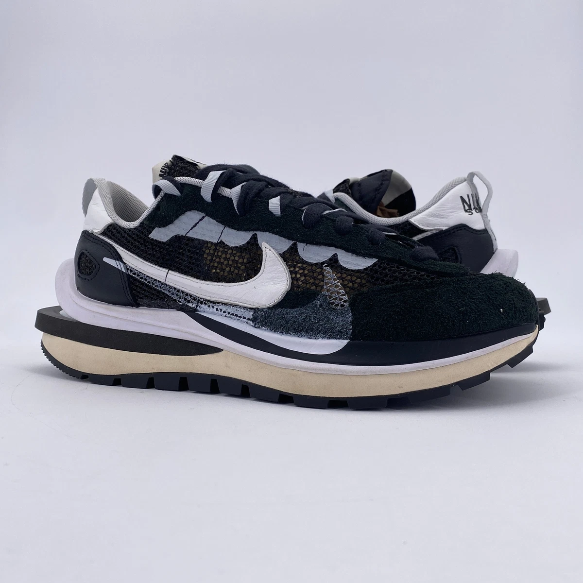 Nike sacai x VaporWaffle Black White for Sale | Authenticity