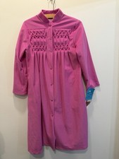 Vintage New KAYSER Hot Pink Long Sleeve Robe Size Small Housecoat Grandmacore
