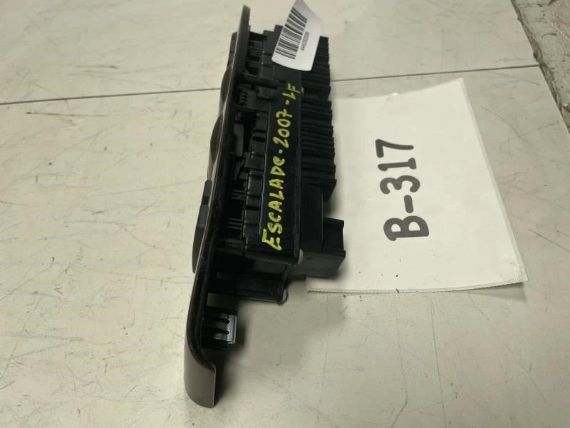 Cadillac Escalade 2007 2008 ESV interruptor principal de la puerta del conductor delantero izquierdo OEM+ Foto 2 de 4