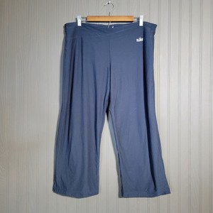 womens nike vintage capri