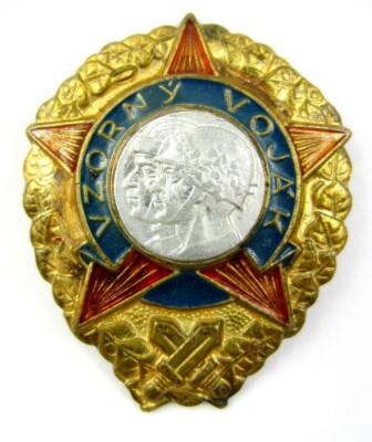 Czechoslovakia Badge Exemplary Outstanding Unit Soldier Screwback Communist Army