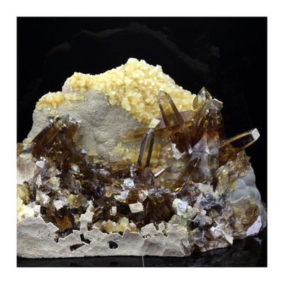 Stones And Minéraux. Baryte, Calcite. 1892.0 Ct. Elk Creek Locality, South Dako