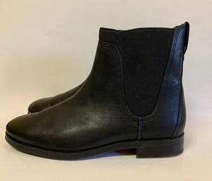 black pull on booties