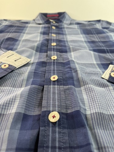 Tommy Bahama Jeans Men's Long Sleeve Button Down Size MED 44”c Blue Plaid EUC! - Picture 2 of 11