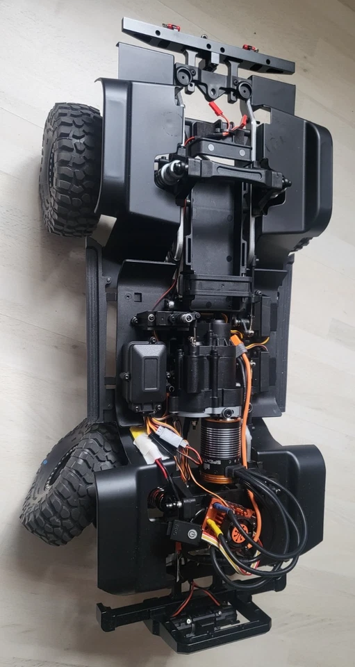 Absima 1:10 CR3.4 Crawler Landi grau - Bild 3 von 4