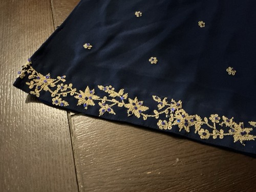 Navy blue sequined embroidered polyester kurti, 48" bust, 29" long, new no tag - 第 12/19 張圖片