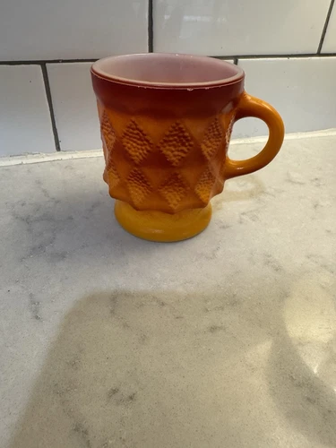 ANCHOR HOCKING - FIRE KING VTG KIMBERLY DIAMOND MUG - Sunset colors *Made in USA