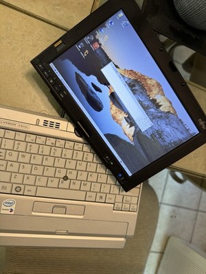 Fujitsu Lifebook P1610 w/ Rugged Case -30GB HDD -512GB RAM -U1400