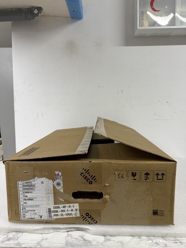 Cisco C9200L-48P-4X-E Catalyst 9200L 48-port PoE+ 4x10G uplink Switch - 第 1/9 張圖片