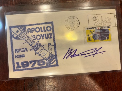 Cosmonauta ruso VLADIMIR AKSYONOV Firmado ASTP 1975 Cubierta ZARELLI LOA Espacio!! - Imagen 2 de 3