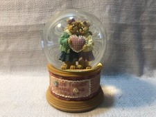 Boyds Bear Mary And Patricia Water Globe Musical Figurine 270620
