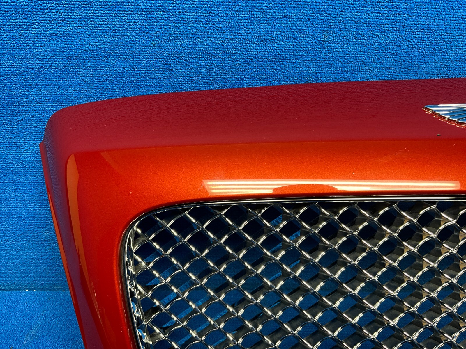 RED 2006-2010 BENTLEY CONTINENTAL GTC FRONT GRILL MESH HOOD BEZEL TRIM OEM