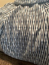 Chico  s Size 1 Pinstripe Piping Bolero Sleeves Jacket