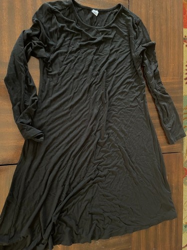 Long Sleeve Knit Swing Black Dress Size 