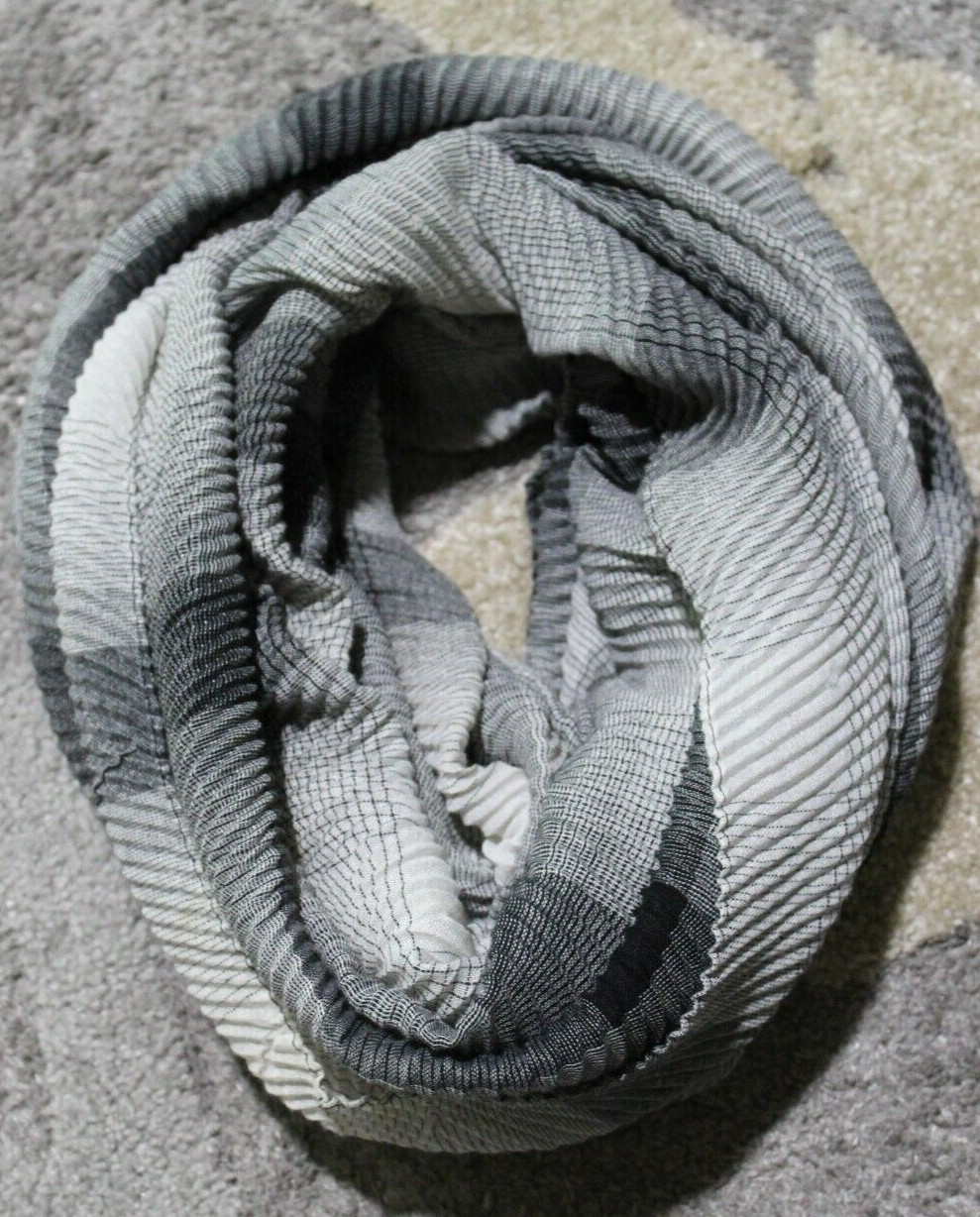 Van Heusen Lightweight Infinity Loop Accent Scarf… - image 3