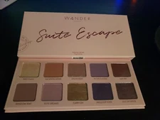 Wander Beauty - Suite Escape Eyeshadow Palette, 0.26 oz