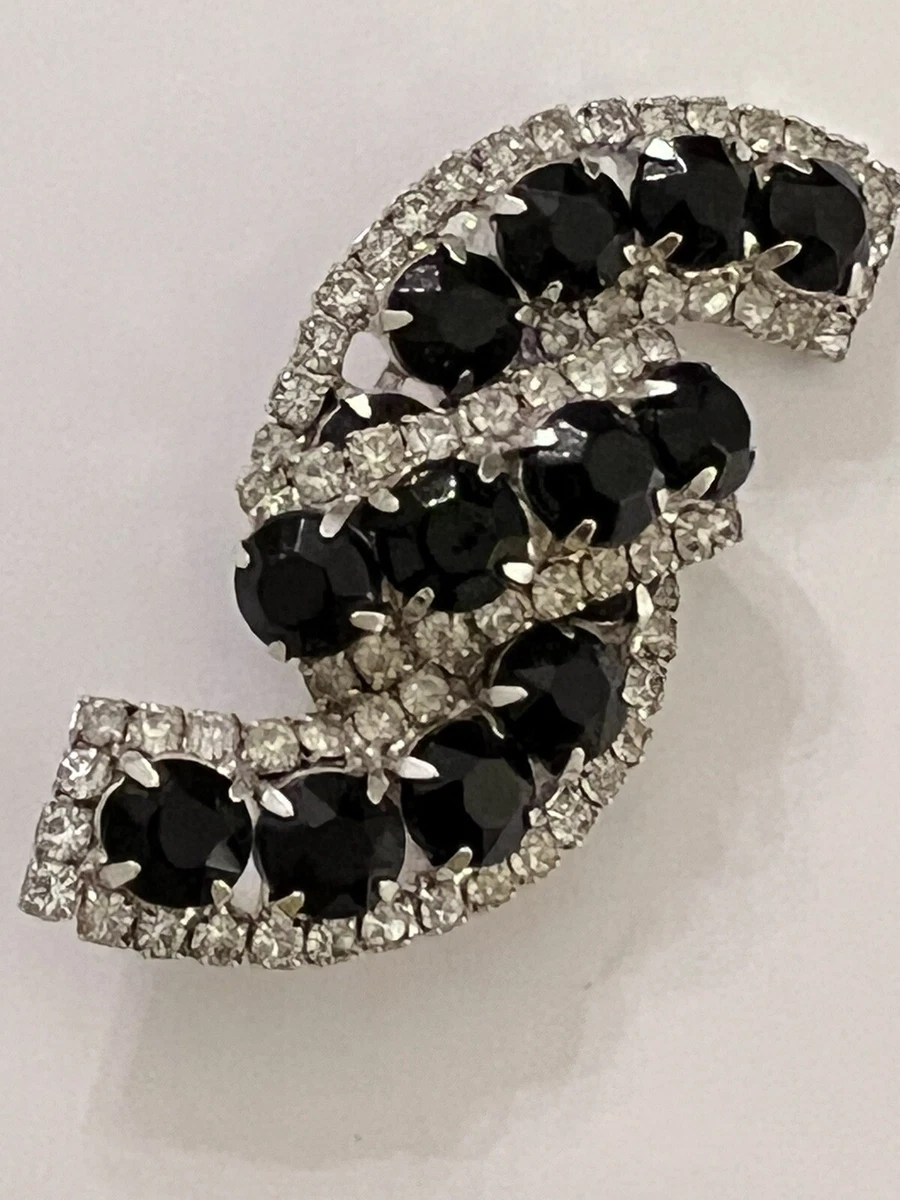 Kramer brooch 2024