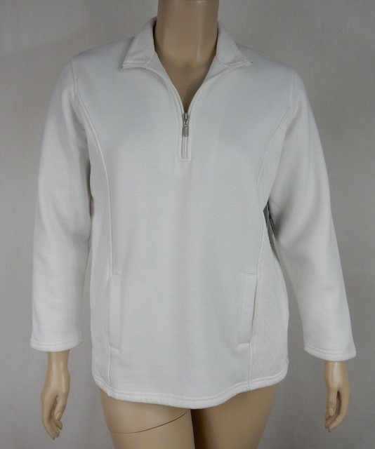 white zip jumper