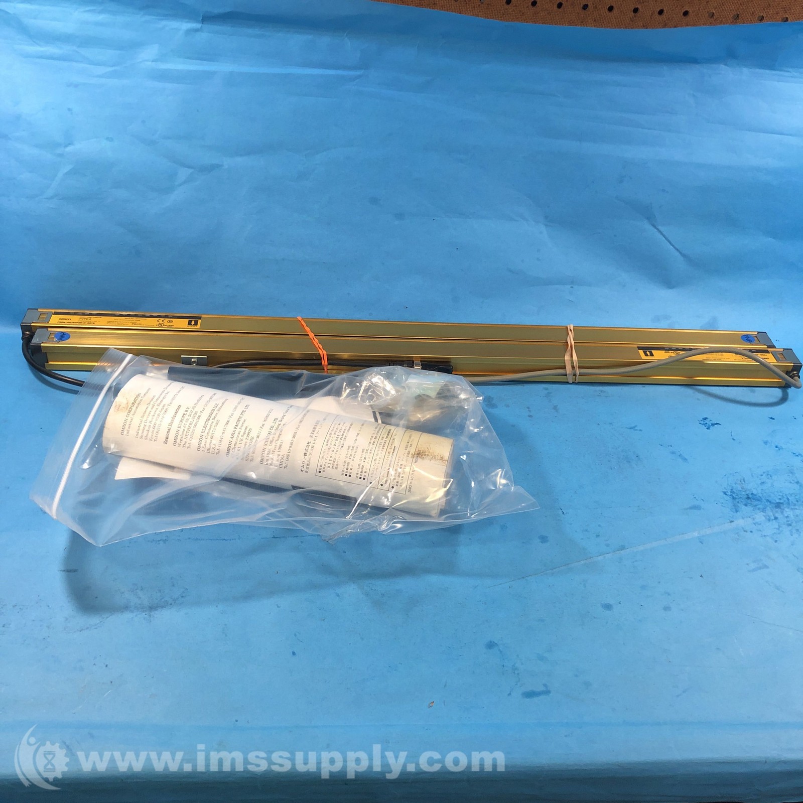 Omron F3SN-A0787P25TS Set of 2 Light Curtain Receiver Emitter 2431
