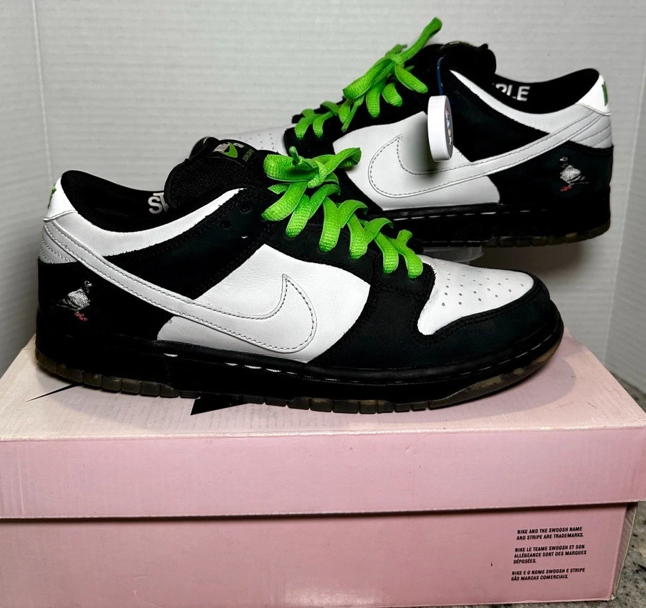 Preços baixos em Nike SB Dunk Low Pro x Jeff Staple Panda Pigeon