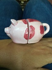 Vintage pig salt and pepper shaker Set