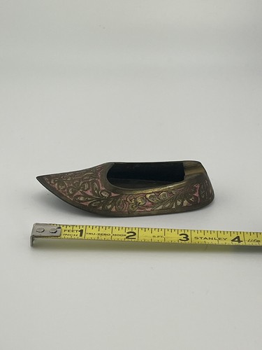Vintage Brass Hand Etched Genie Aladdin Shoe Ornate India Ashtray Incense - Picture 4 of 5