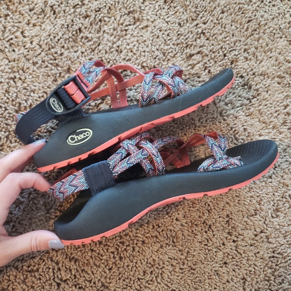 Chaco zx/2 classic hiking outdoor sandal strappy toe strap motif