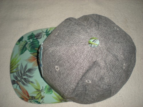 American Needle NHL Chicago Blackhawks Floral Hat / Cap Adjustable NWOT - Picture 6 of 8