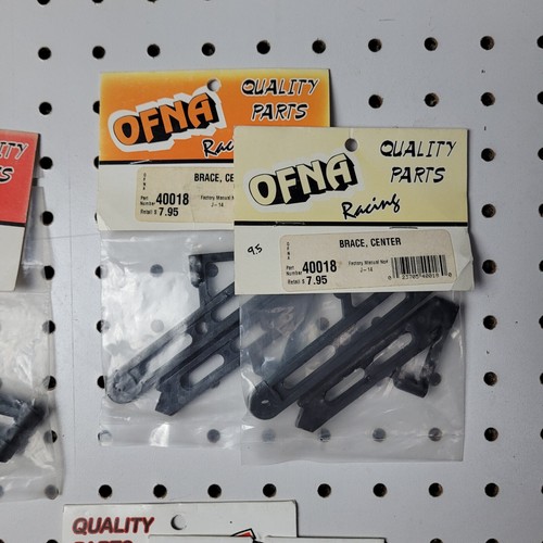 OFNA ~ 9.5 Buggy ~ Parts Lot ~ 10 Items ~ Center Brace, F Upper Arms, Cross Pins - Picture 3 of 5