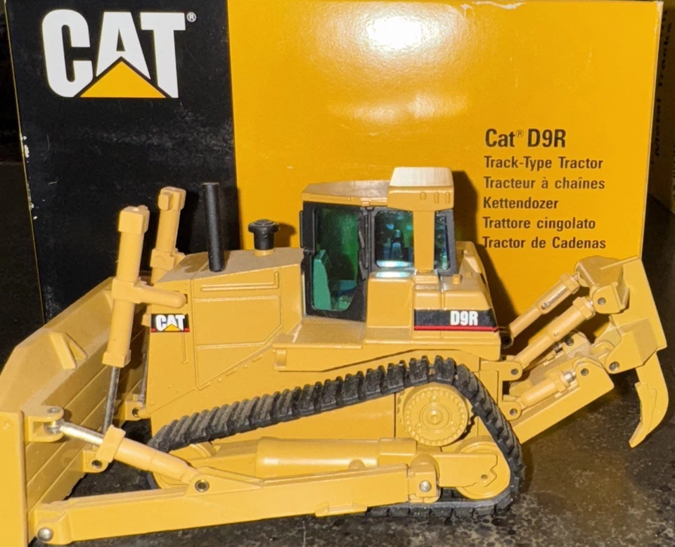Dozer Caterpillar D9R - "EDICIÓN LANZAMIENTO" - NZG #451 - 1/50 - SIN USAR, EN CAJA Diecast Foto 3 de 4