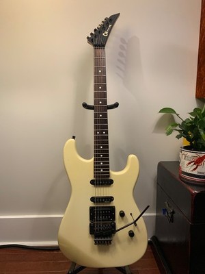 Charvel Model 3 1980's Japan pearl white HSS
