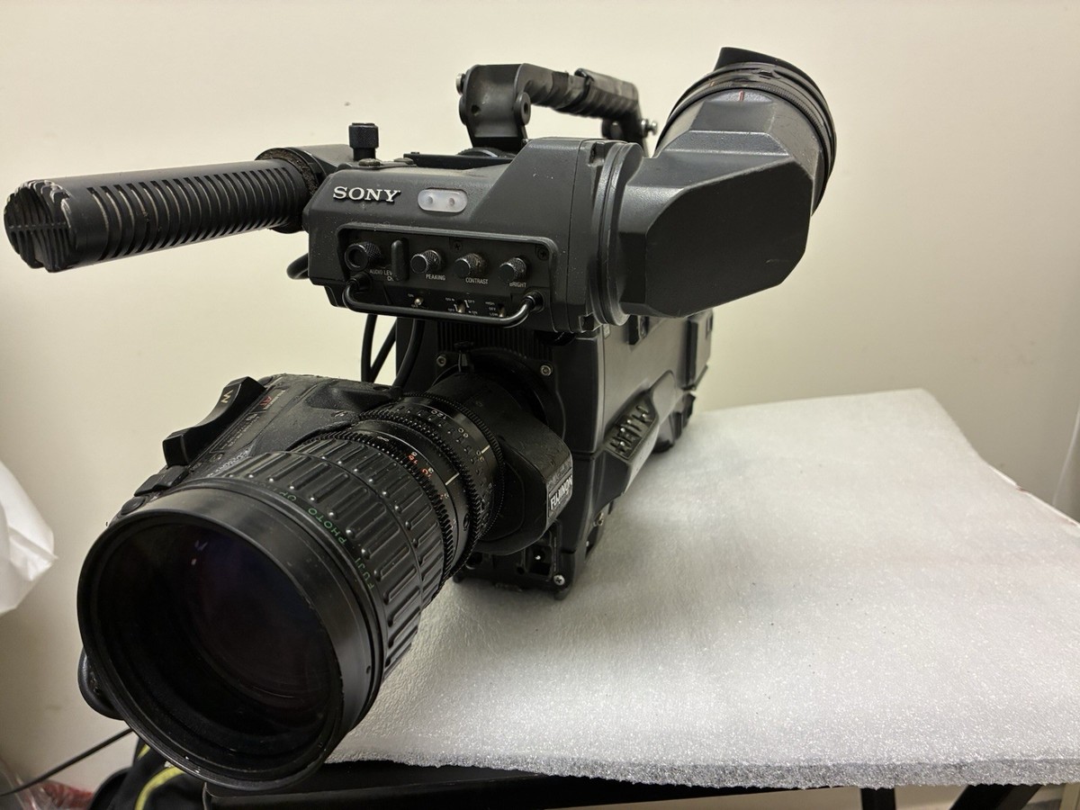 Sony BVW-300A Betacam SP VTR-in Camera Combo-Fujinon Lens, View