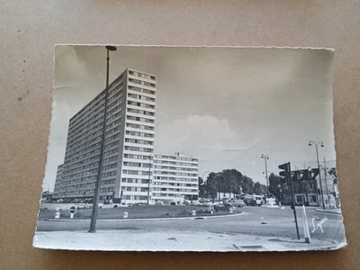 CPA Place de la Boule NANTERRE Hauts-de-Seine 92 noir et blanc immeubles - Photo 1/2