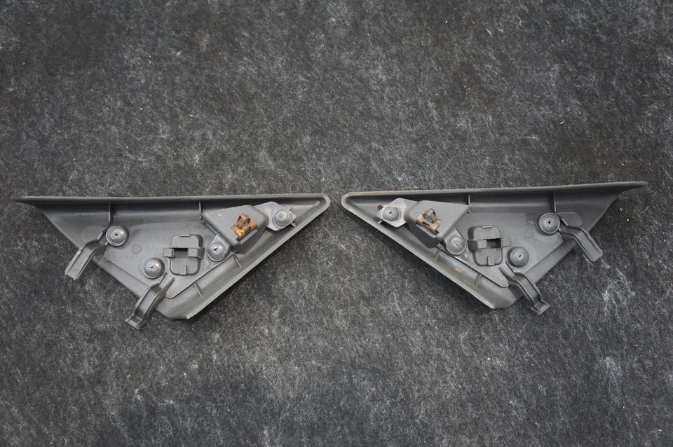 Juego de molduras de espejo retrovisor delantero izquierdo derecho 1W637623712 Ford Thunderbird 2002-05 Foto 2 de 4