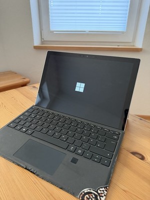Microsoft Surface Pro 7 12,3'' - 128GB SSD - Intel Core i5 10. Gen - 3,70GHz Top