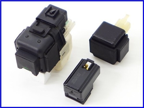 SUZUKI 1995 GSF1200 Genuine relay set - Picture 2 of 5