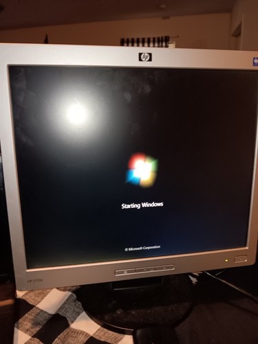 Used Laptop, Compaq 610 with windows 10 - Picture 4 of 6