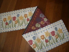 Tapestry Blossoms & Blooms Table Runner Tulips 72" x 13"  (SU61A)