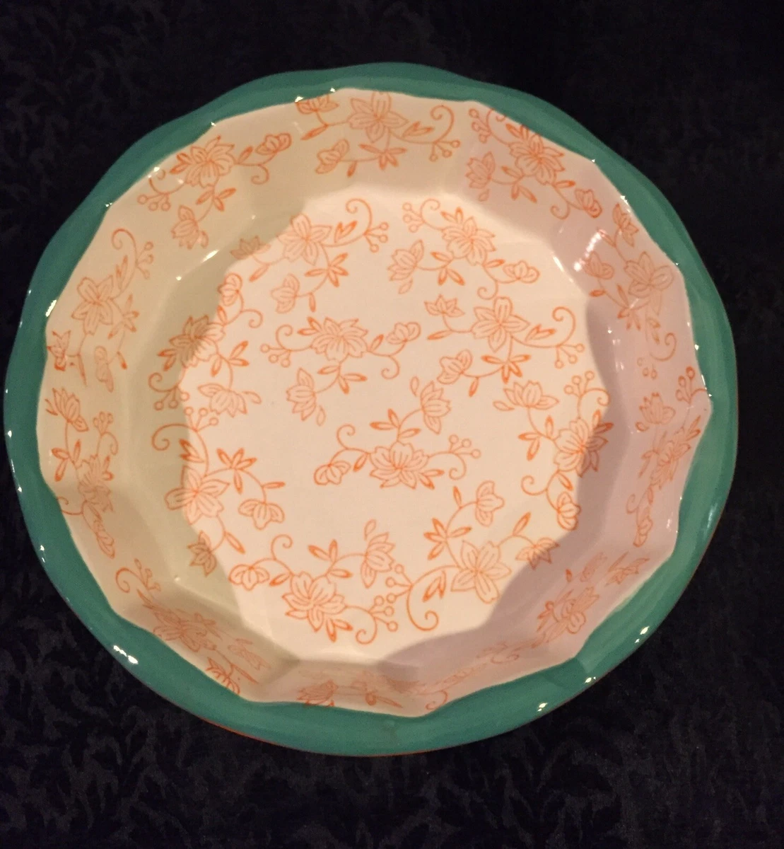 Temptations 2025 pie plate