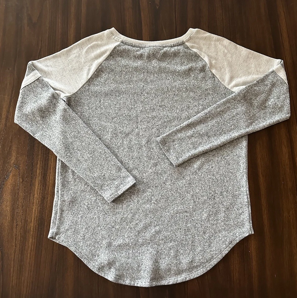 Suéter Kohl’s para mujer/junior talla S Foto 3 de 4