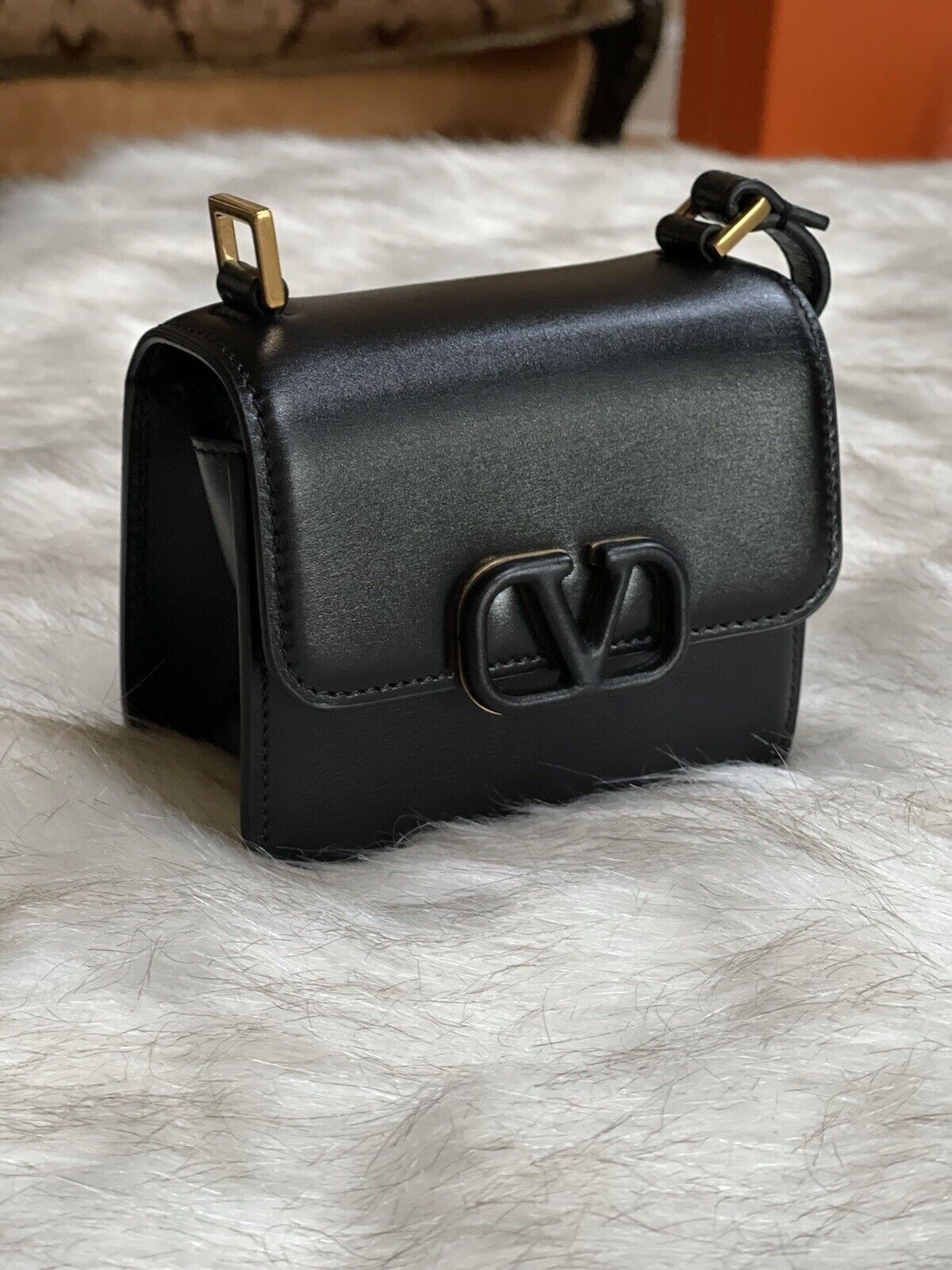 Brand New Valentino Shoulder Bag In Black With Vlogo Signature Leather ...