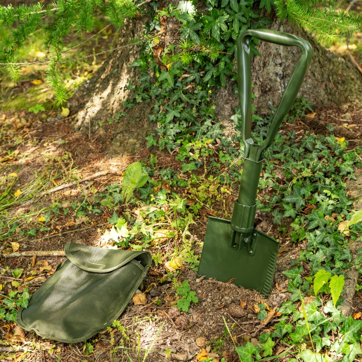 Original NVA East German Army Folding Spade – Strichtarn Camo Pattern With Case (GDR Feldspaten) - View #2