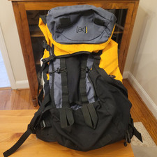 BURTON AK VINTAGE Hiking Snoboard Backpack Black Yellow 35 L