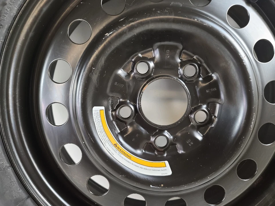 Neumático de repuesto de 16"" para Nissan Quest 2011-2017  Foto 4 de 4