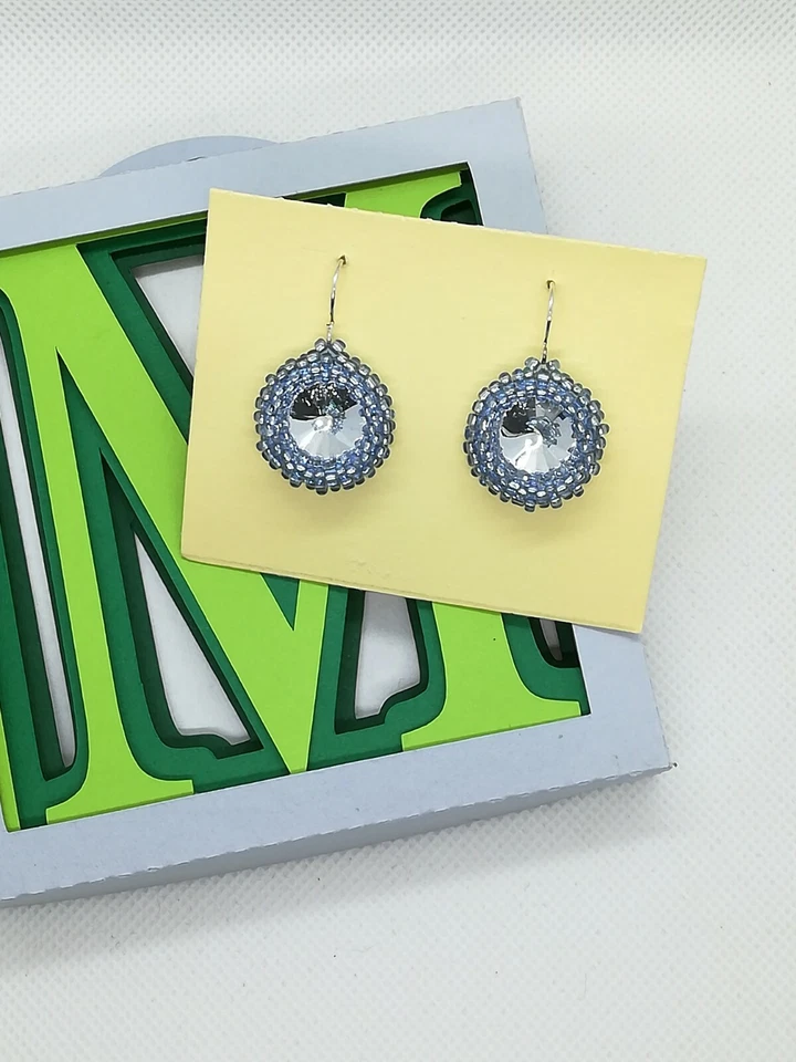 Orecchini realizzati a mano con Swarovski  - Immagine 2 di 2