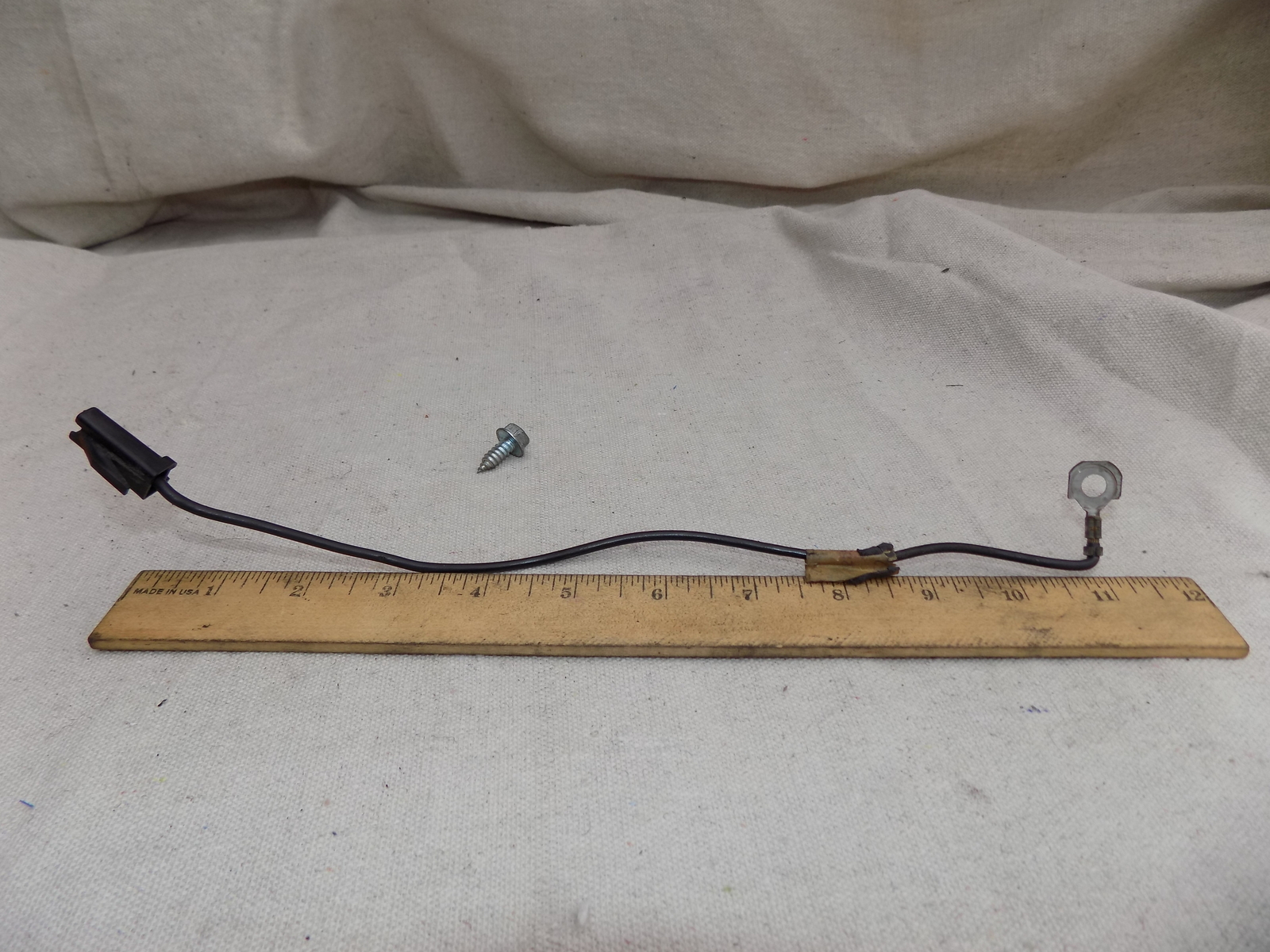 Interior Halo Rear Courtesy Light Ground Wire w/ Bolt Ruby Red 1993 C4