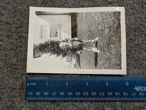 VTG Black & White Photograph Little Boy in Suit EASTER 1955 5"x3.5" - Picture 7 of 8