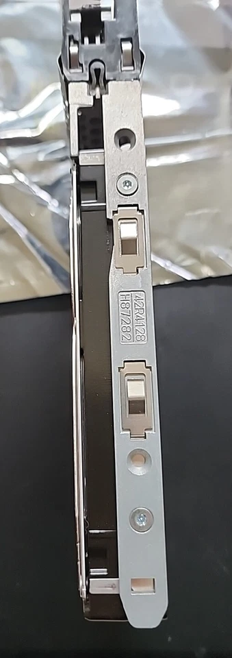 IBM 42D0410 300GB Hard Drive - Image 4 of 4